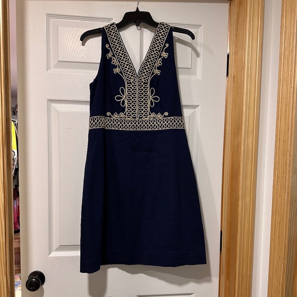 EUC Lilly Pulitzer Avaline shift Dress Size 12 - Picture 8 of 9